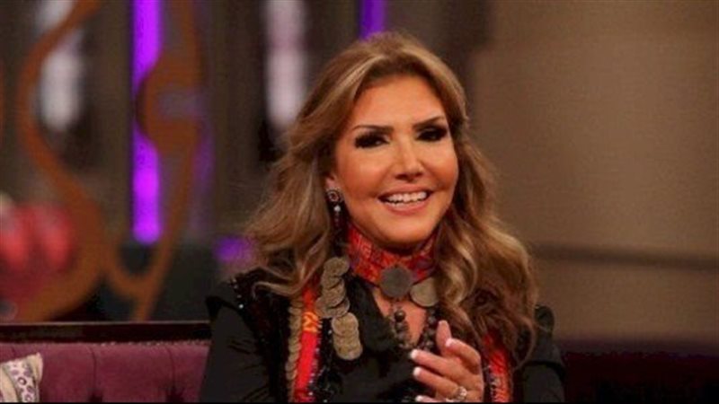 نادية مصطفى