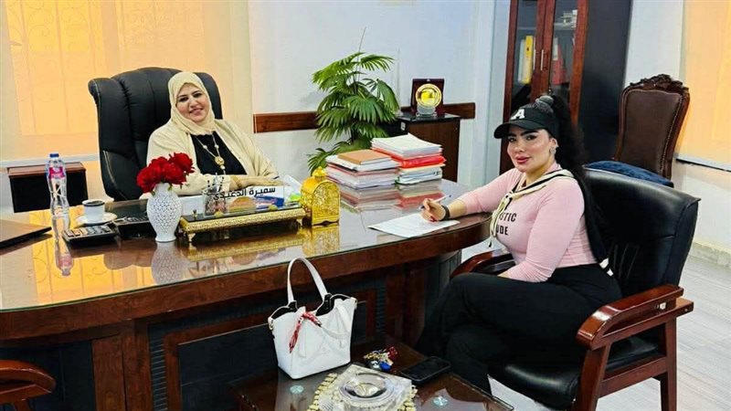 الإعلامية أميرة عبيد تتعاقد مع قناة الشمس