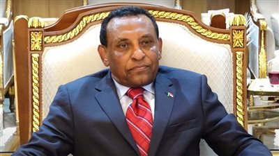 رئيس الوزراء السوداني يصف أحداث دارفور بالجرائم غير المسبوقة ويؤكد محاسبة المجرمين