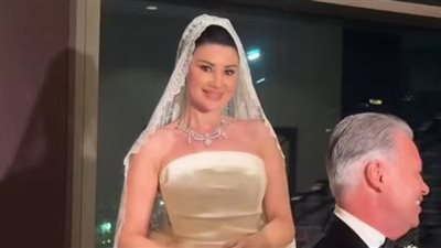 مليون مبروك وربنا يسعد قلبك.. أحمد زاهر يهنئ أروى جودة بحفل زفافها
