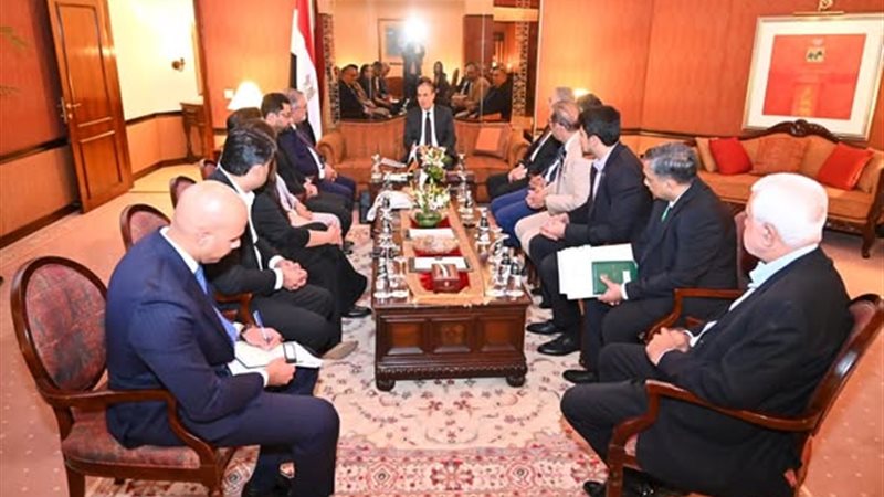 وزير الخارجية خلال اللقاء