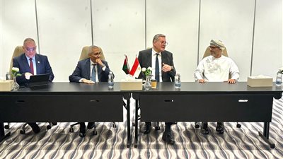 صفقات طاقة عملاقة .. مصر توسع نفوذها في عُمان عبر الهيدروجين والغاز
