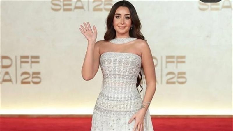 هنا الزاهد