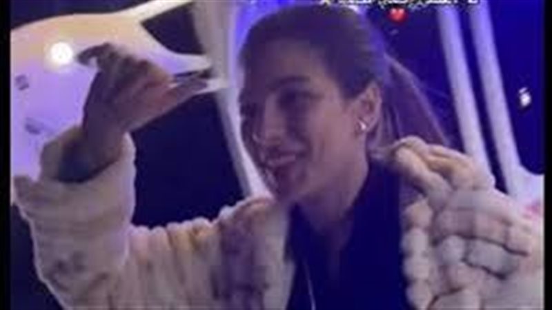 فتاة البشعة