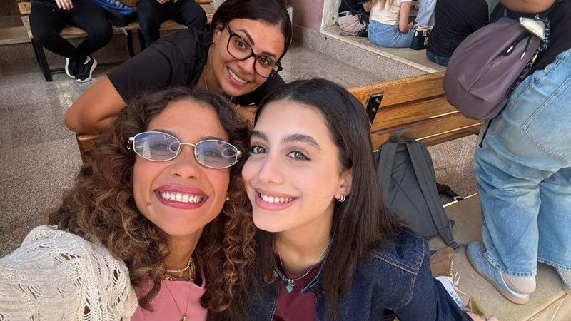 أبطال مسلسل ميد تيرم