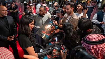 نجوم الفن يتألقون في العرض الخاص لفيلم 