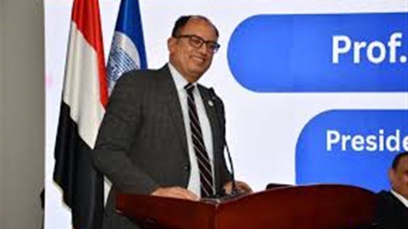 الدكتور السيد قنديل رئيس جامعة العاصمة