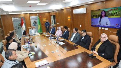 محافظ المنيا يتابع سير انطلاق انتخابات النواب ويؤكد: العملية الإنتخابية تسير بانتظام في الدوائر الخمس