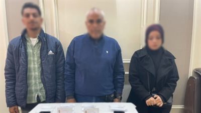 ضبط شخصين وسيدة لتوزيع دعاية انتخابية غير قانونية بالمنيا