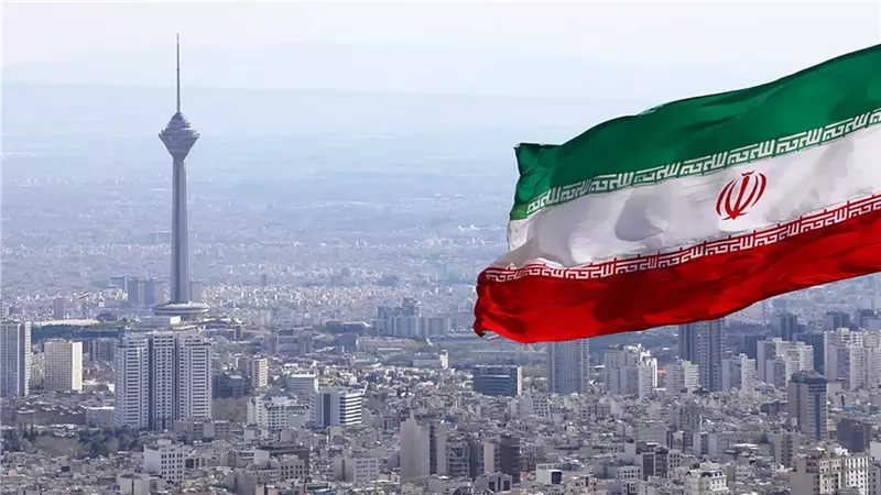 إيران