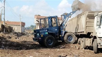 محافظ الدقهلية: استكمال حملة النظافة بقرية التلبانة ورفع 70 طن تجمعات قمامة