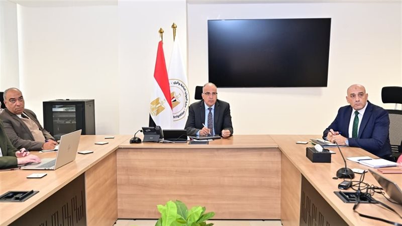 وزير الموارد المائية والرى