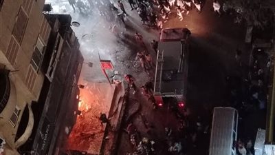 انفجار أنبوبة بوتاجاز يشعل النيران في مطعم سوري بالقاهرة.. صور  