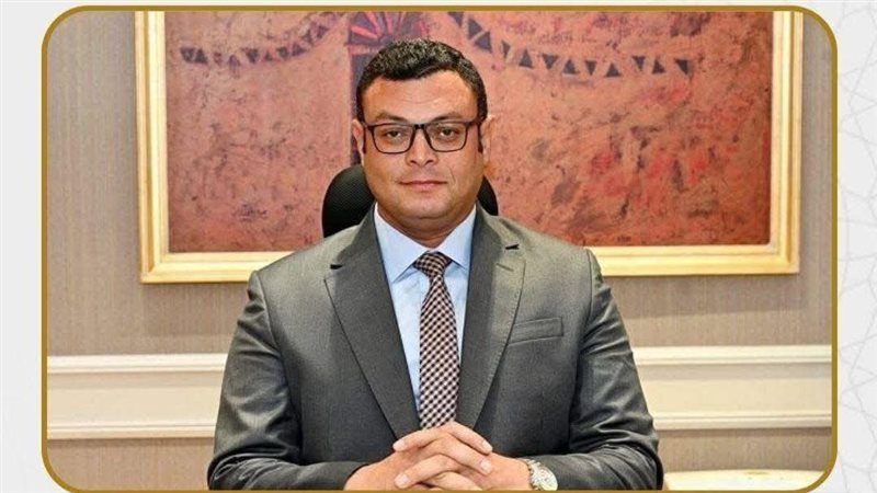 وزير الإسكان 