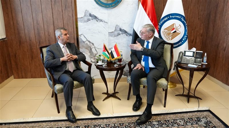  وزير البترول والثروة المعدنية