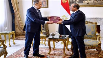  الرئيس السيسي يبحث مع وزير خارجية روسيا تطورات المنطقة الصناعية والمحطة النووية