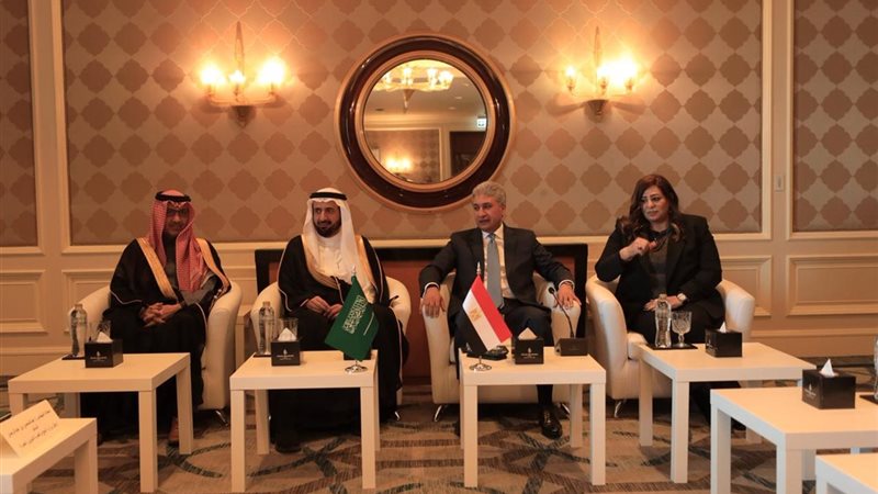 اللقاء
