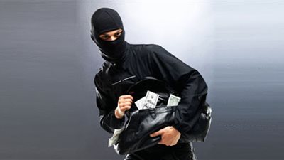 ضبط تشكيل عصابي بالهرم واستعادة 1.4 مليون جنيه مسروقة من مواطن سوداني