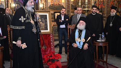 البابا تواضروس يهنئ بطريرك الروم الأرثوذكس بعيد الميلاد المجيد