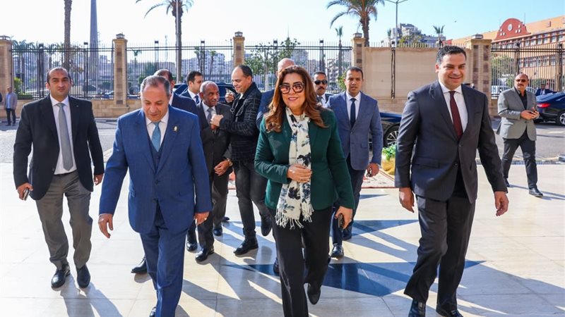 وزيرة التنمية المحلية ومحافظ بورسعيد بكورنيش بورسعيد