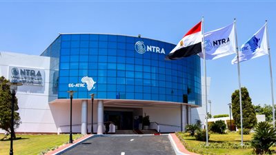 الجهاز القومي لتنظيم الاتصالات يحذر المواطنين من اختراقات الهواتف ونصائح لتأمين البيانات