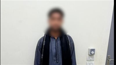  شراء أصوات بسوهاج..ضبط شخص بحوزته بطاقات وأموال ودعاية انتخابية أمام لجنة دارالسلام
