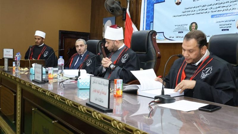 جانب من مناقشة رسالة الماجستير 