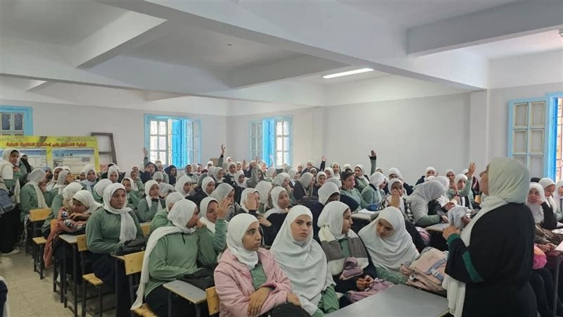 جانب من الندوة 