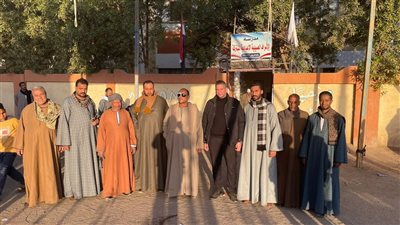 إقبال كثيف على لجنة مدرسة الأشراف العسيلية بقنا في جولة الإعادة
