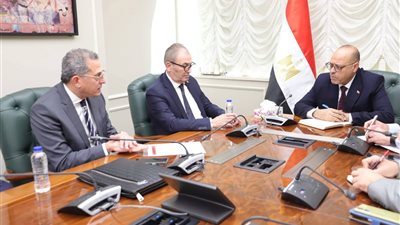 وزير العمل: تذليل العقبات أمام الاستثمار وتطبيق قانون العمل الجديد