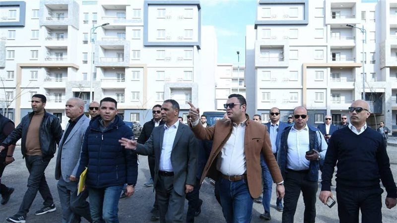 وزير الإسكان