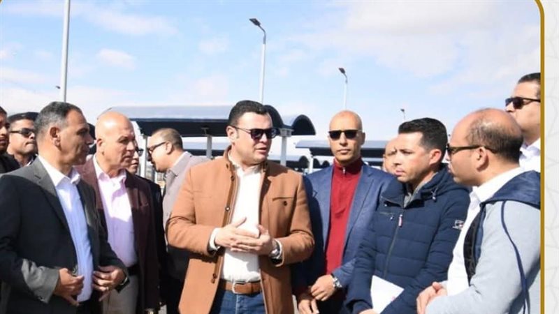وزير الإسكان 