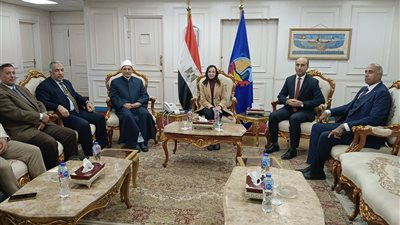 رئيس جامعة الأزهر ومُحَافِظَ البحيرة يبحثان سبل التعاون العلمي لخدمة المجتمع