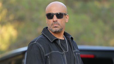 محمد يحيى يستقبل عام 2026 بأغنية 