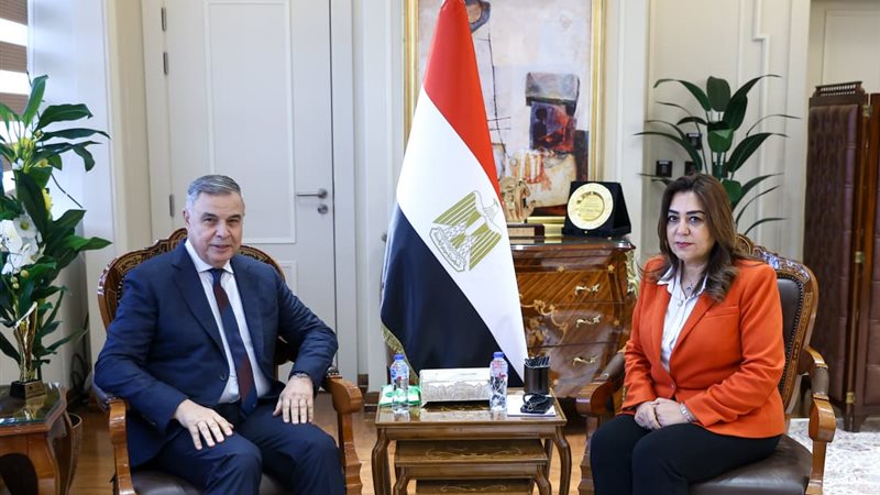 ووزيرة التنمية المحلية ومحافظ الإسكندرية