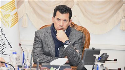 وزير الشباب والرياضة يشهد وقائع المؤتمر الصحفي لاستقبال كأس العالم بمصر