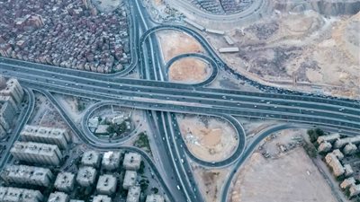 شبكة الطرق القومية.. شرايين الجمهورية الجديدة التي تعيد رسم خريطة مصر الاقتصادية