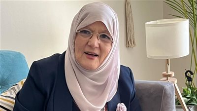  شمس البارودي تتصدر التريند بسبب المقارنة بين نجلها وزوجها