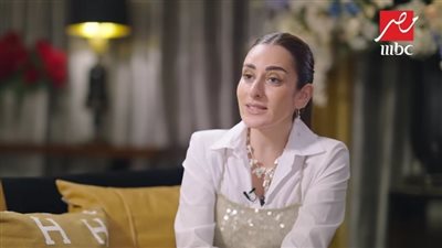 أمينة خليل: السوشيال ميديا كسرت ثقة البنات بنفسها.. ولا استطيع السماح في الخيانة
