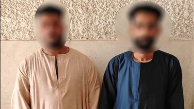  «فلوس تحت الترابيزة».. ضبط شخصين لمحاولة التأثير على الناخبين أمام لجان البلينا