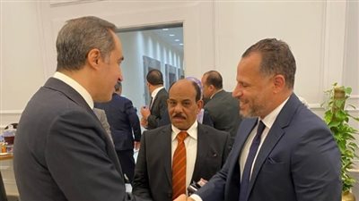 أمين عام مجلس النواب يتابع عملية استقبال الأعضاء الجدد لتسليم كارنيهات العضوية 