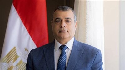 وزير الإنتاج الحربي يهنئ البابا تواضروس الثاني بمناسبة عيد الميلاد المجيد