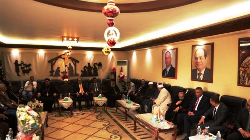 محافظ أسوان يهنئ الأقباط بعيد الميلاد المجيد