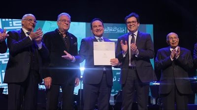 محمد ثروت بعد تكريمه بعيد الثقافة 2025: وسام تقدير لمسيرة فنية آمنت بدور الفن