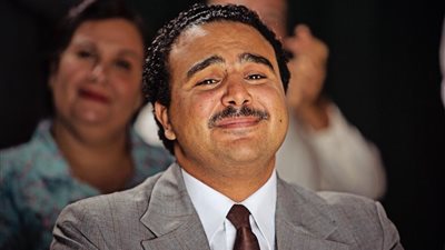 الكشف عن صور الفنان أحمد رضوان من كواليس فيلم الست 