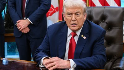 «باللين أو بالشدة».. ترامب يجدد تهديده بشأن السيطرة على جرينلاند