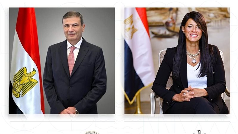 وزيرة التخطيط ووزير الزراعه