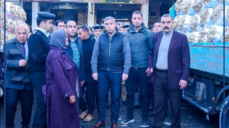 محافظ الإسكندرية يتفقد وكالة الحضرة وشارع الجواهر 