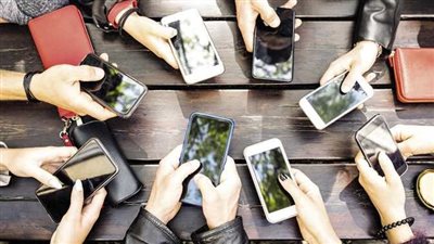 لو بتفكر تشتري.. اعرف الفرق بين الهواتف الجديدة والمستعملة