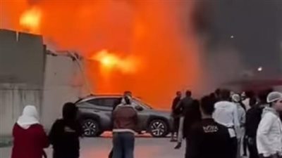 حريق مطعم يلتهم عقارا من 7 طوابق بحدائق القبة